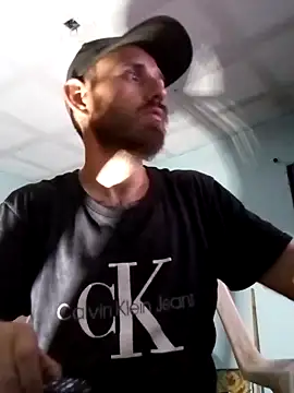 Chatoxxx614 online show from 05/05/26, 02:36