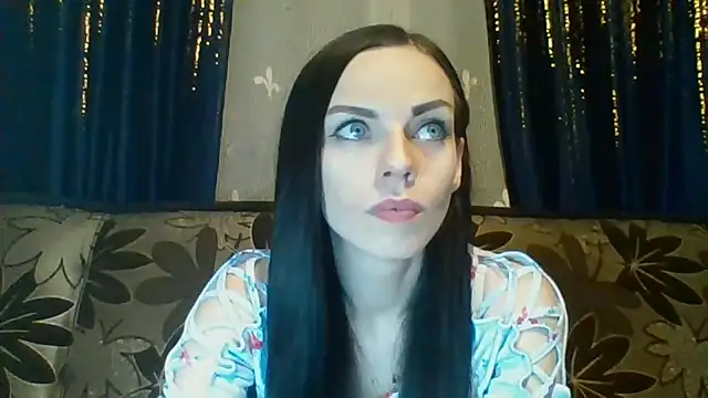 Snapshot of CassieSensual chatting on 12/22/25, 07:14 CassieSensual online show from 12/22/25, 07:14