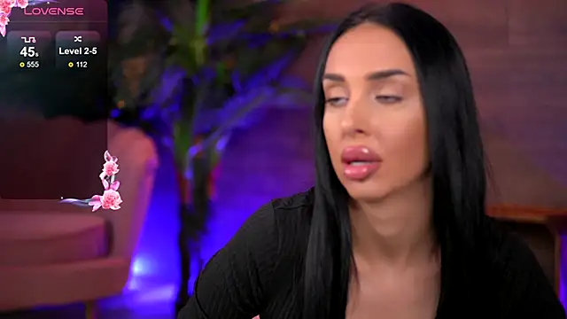 KairaAndrews online show from 10/13/25, 06:53