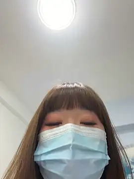 Lucky-Anna001 online show from 04/23/26, 03:57