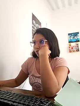 HannaKlein online show from 02/17/25, 07:01