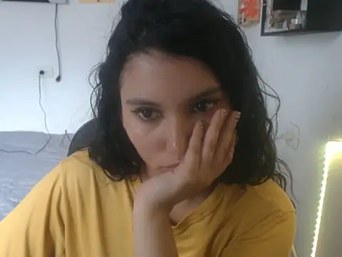 HannaKlein online show from 11/20/25, 06:19