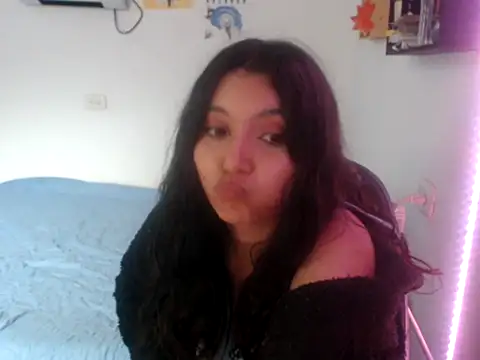 HannaKlein online show from 09/08/25, 05:34