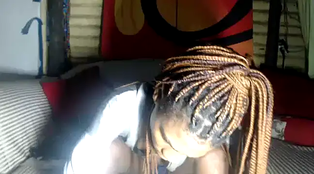 hoittytoittyxx online show from 02/05/25, 09:40