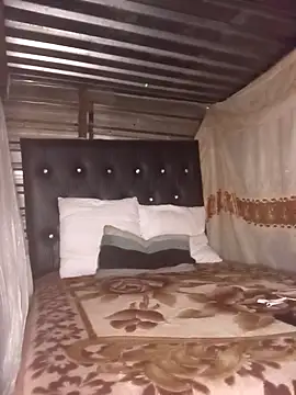 hoittytoittyxx online show from 03/04/26, 06:59