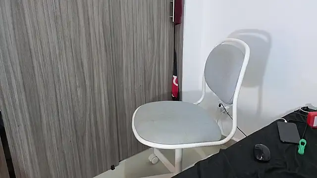 TommyMyler online show from 10/29/25, 03:27