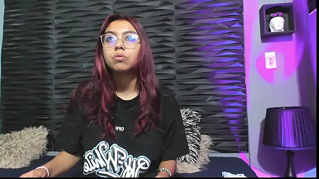 Snapshot of Ava_jones1 chatting on 12/01/25, 01:01 Ava jones1 online show from 12/01/25, 01:01