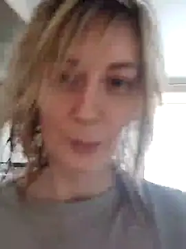 Snapshot of AvelinaLeoni chatting on 12/25/24, 05:48 AvelinaLeoni online show from 12/25/24, 05:48