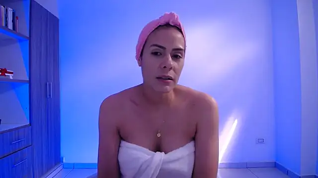 candydowson1 online show from 02/20/26, 08:11