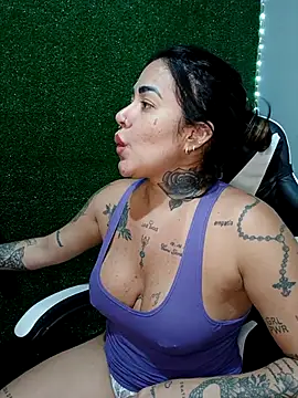 exquentadamay online show from 10/13/25, 06:31