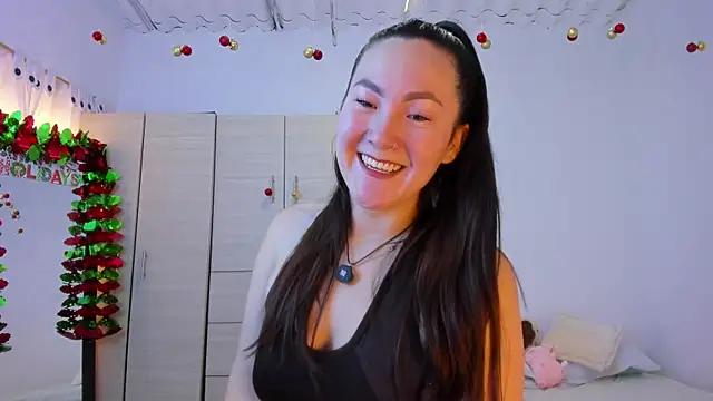 Elle Lee  online show from 12/04/25, 03:44