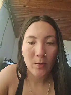 Elle Lee  online show from 04/08/26, 07:26