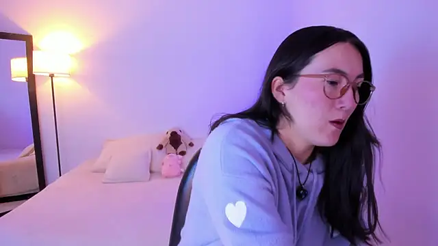 Elle Lee  online show from 03/01/26, 09:09