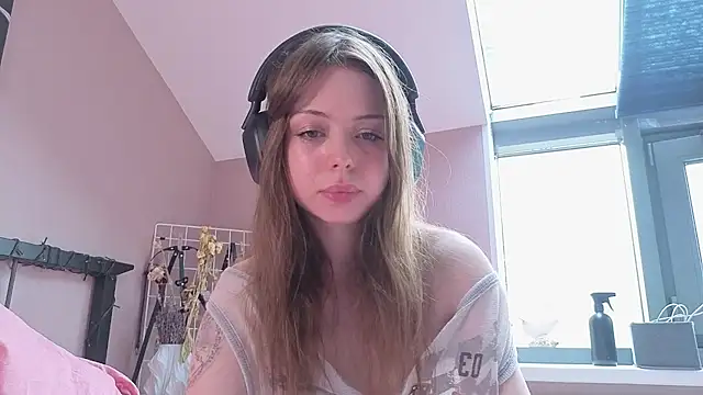 Snapshot of hype_meal_home chatting on 07/11/26, 01:55 hype meal home online show from 07/11/26, 01:55