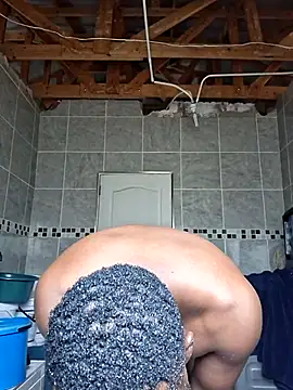 LaughRiotX online show from 11/07/25, 07:24