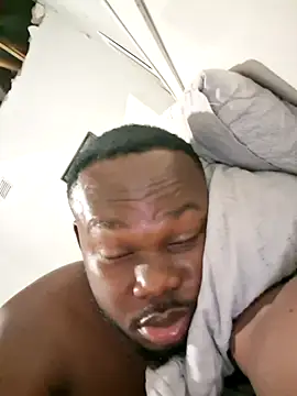 LaughRiotX online show from 11/07/25, 08:02