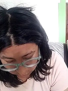 sarah12333 online show from 07/10/26, 06:30