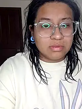sarah12333 online show from 07/08/26, 04:13