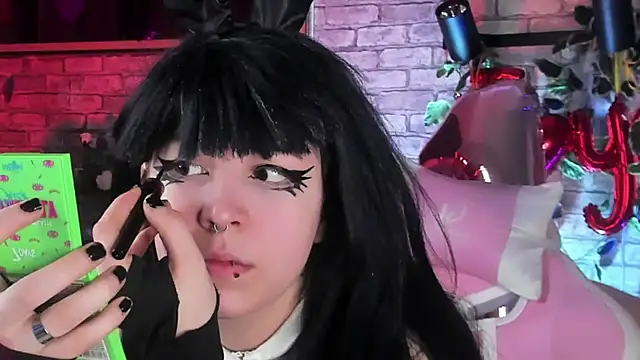 Snapshot of Alex_Howell chatting on 02/17/25, 08:49 Alex Howell online show from 02/17/25, 08:49