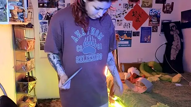 Alex Howell online show from 12/05/25, 08:06