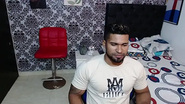 hotthreparty online show from 02/15/25, 01:27