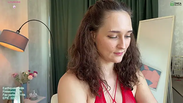 Snapshot of Pavlyna chatting on 07/17/26, 12:46 Pavlyna online show from 07/17/26, 12:46