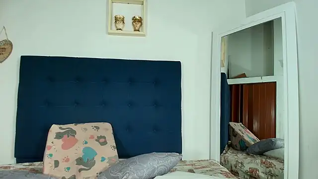 vahiolet fuentes online show from 03/22/25, 02:59