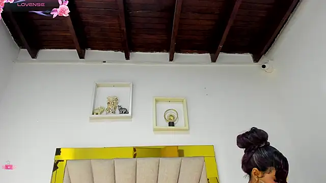 vahiolet fuentes online show from 03/19/26, 03:06