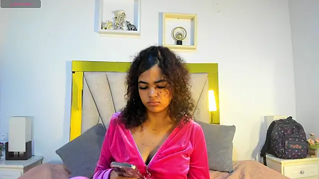 vahiolet fuentes online show from 04/10/26, 03:02