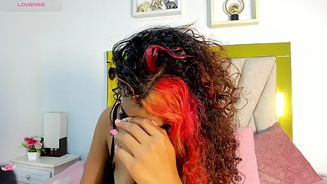 vahiolet fuentes online show from 12/02/25, 03:07