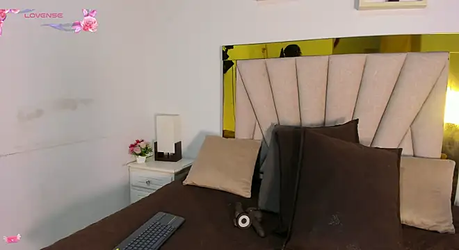 vahiolet fuentes online show from 10/09/25, 02:56