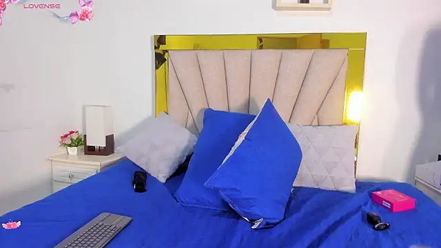 vahiolet fuentes online show from 10/04/25, 02:57