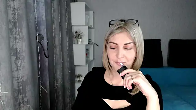Amelia Harper online show from 03/11/25, 03:12