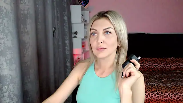 Amelia Harper online show from 10/06/25, 01:34