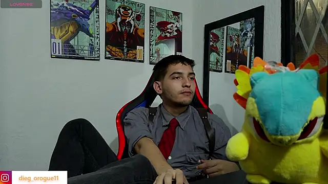 Snapshot of DiegoRogue_ chatting on 03/17/25, 11:24 DiegoRogue online show from 03/17/25, 11:24