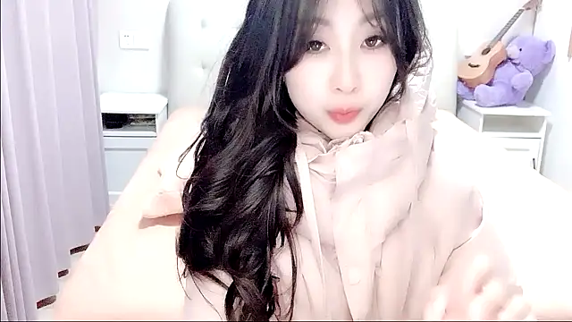 Snapshot of aisha123123 chatting on 01/07/26, 02:00 aisha123123 online show from 01/07/26, 02:00