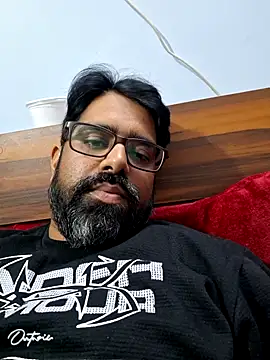 Snapshot of bewolf_17 chatting on 12/09/24, 10:54 bewolf 17 online show from 12/09/24, 10:54