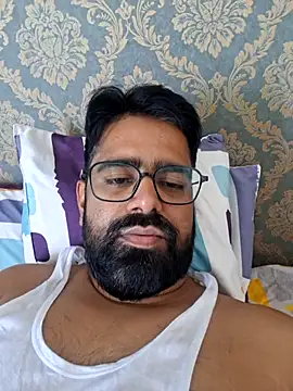 Snapshot of bewolf_17 chatting on 09/26/25, 07:04 bewolf 17 online show from 09/26/25, 07:04