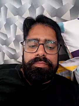 Snapshot of bewolf_17 chatting on 10/29/25, 05:50 bewolf 17 online show from 10/29/25, 05:50