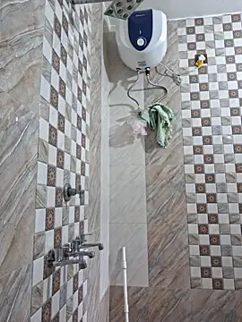 Snapshot of bewolf_17 chatting on 10/08/25, 07:21 bewolf 17 online show from 10/08/25, 07:21