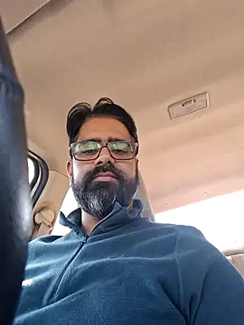 Snapshot of bewolf_17 chatting on 12/06/24, 06:42 bewolf 17 online show from 12/06/24, 06:42