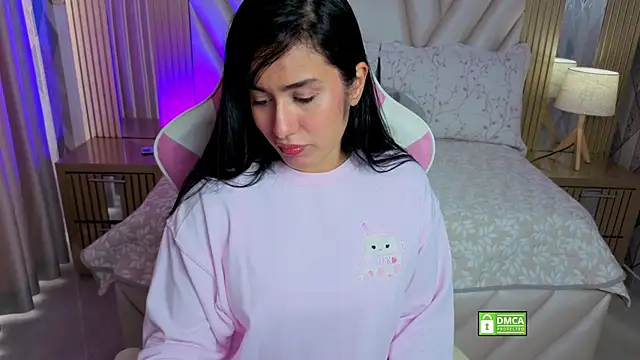 Miia harper  online show from 11/27/25, 12:27