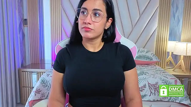 Miia harper  online show from 10/25/25, 12:28