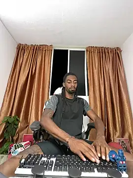 Snapshot of Malkon_Big chatting on 06/18/26, 11:54 Malkon Big online show from 06/18/26, 11:54