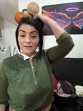 karenlennox1 online show from 12/21/25, 09:48