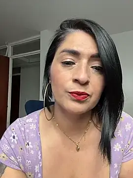 karenlennox1 online show from 02/19/26, 12:40