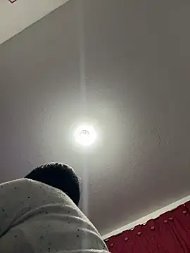 karenlennox1 online show from 04/10/26, 12:17