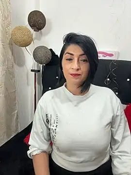 karenlennox1 online show from 12/04/25, 01:59