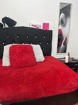 karenlennox1 online show from 01/18/26, 12:14