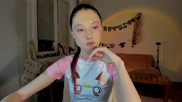 Snapshot of Jenny_darling_love chatting on 01/03/25, 07:07 Jenny darling love online show from 01/03/25, 07:07